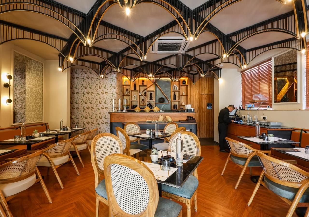 Bloom Hotel - Golf Course Road, Sector 43 Gurgaon Zewnętrze zdjęcie